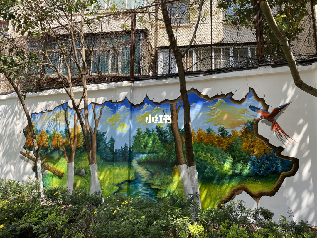 適合拍照打卡的手繪墻